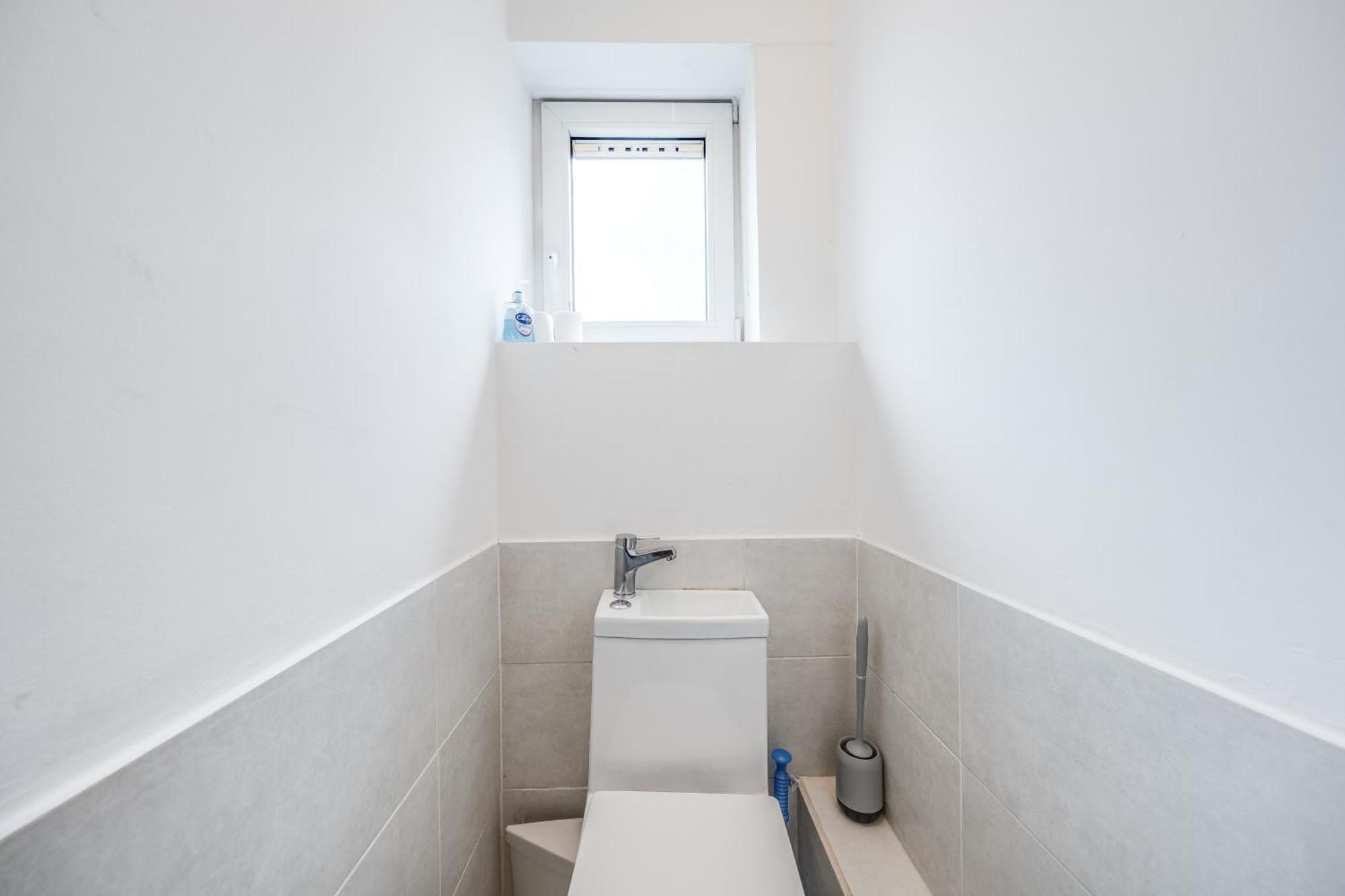 Leo's Place In Mile End 2 Double Beds, 1 Bunk Bed, Max 6, Spacious, Ideal For Families Appartement Londres